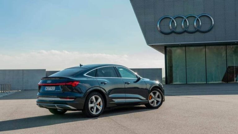 PRESSEMEDDELELSE – Audi tilbyder nu 22 kW AC-ladning til den 100% elektriske Audi e-tron