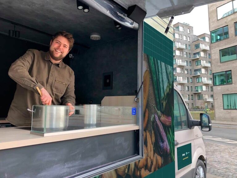 PRESSEMEDDELELSE – Smag risotto lavet af overskudsmad fra Irma